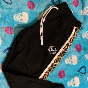 VS PINK black & leopard joggers